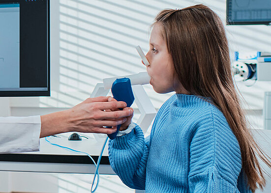 Spirometry is a crucial diagnostic tool in respiratory medicine, offering significant benefits for both patients and healthcare providers.